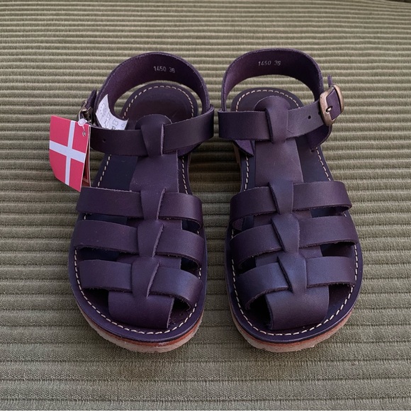 Duckfeet Shoes - Duckfeet Ringkøbing Fisherman Sandals in Plum